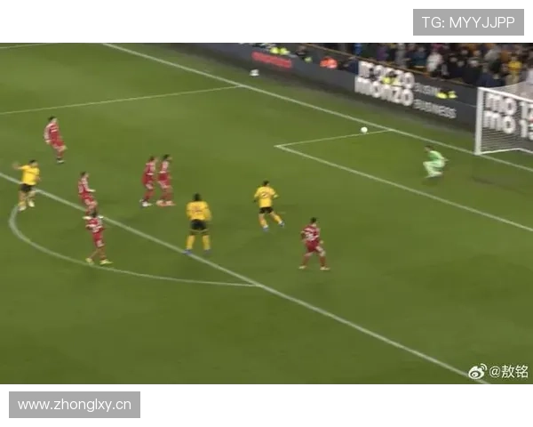 利物浦激进压迫战术加剧防守风险，攻守平衡面临考验