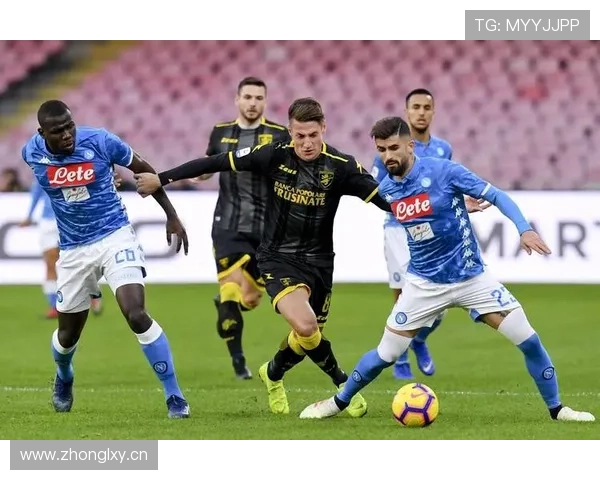 那不勒斯冠军后重建期:阵容调整与战术磨合能否支撑争冠目标